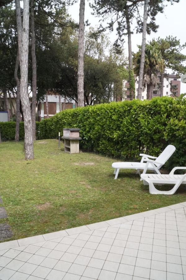 Villa Azzurro Lignano Sabbiadoro Buitenkant foto